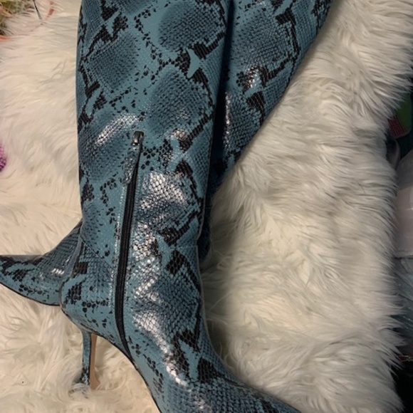 Snake print leather boots - Picture 3 of 4